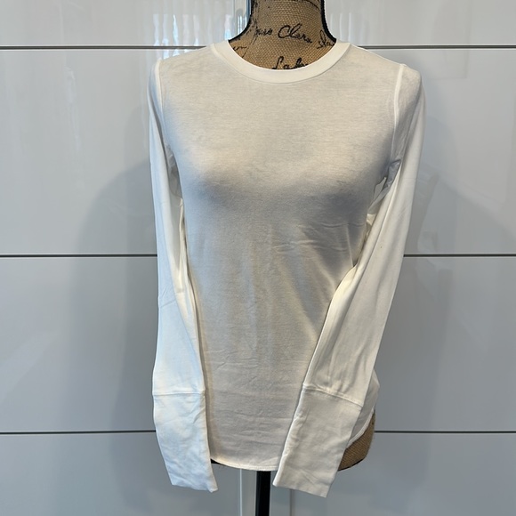 NWT Gap long sleeve top - Picture 2 of 4